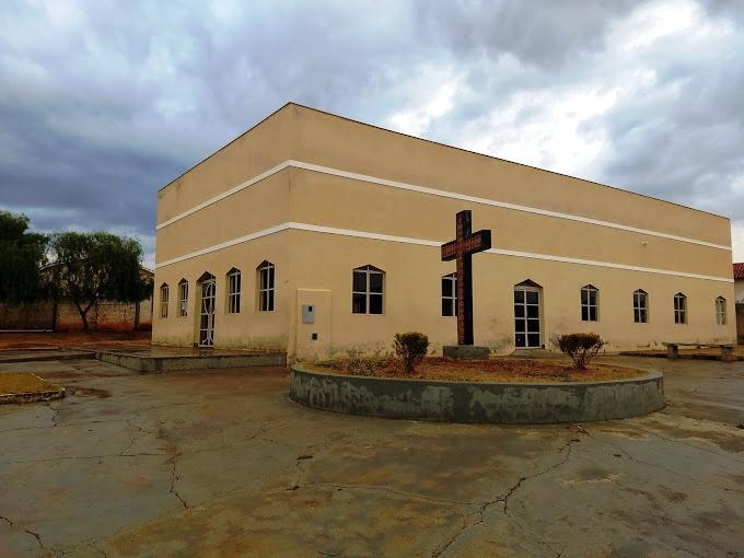 IGREJAS CATÓLICAS SÃO ALVOS DE ARROMBAMENTOS EM VAZANTE