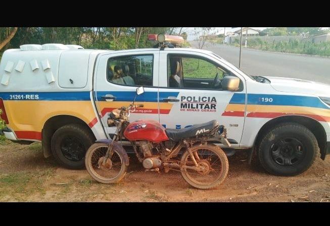 JOVEM É PRESO AO TENTAR FUGIR EM MOTO ADULTERADA NO MUNICÍPIO DE LAGAMAR