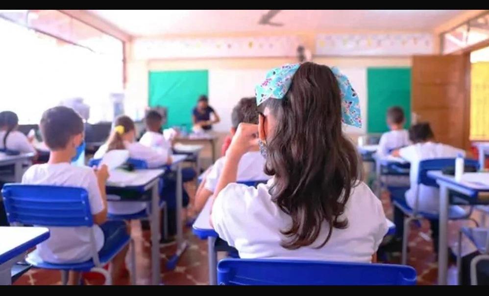 PROFESSORES DA REDE ESTADUAL DE MINAS VÃO FICAR SEM RATEIO DO FUNDEB EM 2023