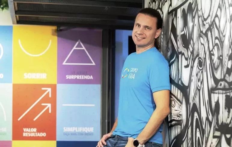 APENAS UM BRASILEIRO ESTÁ NO GRUPO DE SUPER-RICOS QUE PEDIU PARA PAGAR MAIS IMPOSTOS