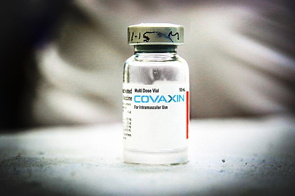 EMPRESA INVESTIGADA POR COMPRA DA VACINA COVAXIN É MULTADA EM R$ 3,8 MILHÕES