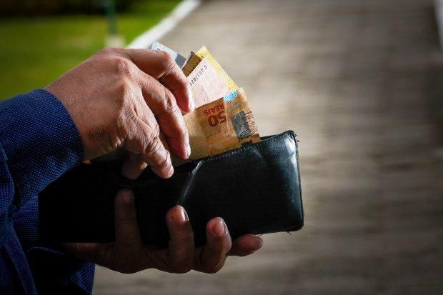 PREFEITURA DE VAZANTE PAGA FOLHA DE JANEIRO COM REAJUSTE SALARIAL