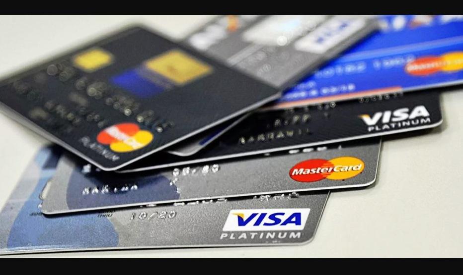 REGRAS QUE LIMITAM DÍVIDAS NO CARTÃO DE CRÉDITO ENTRAM EM VIGOR HOJE