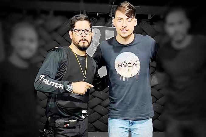 FILHO DE BOLSONARO É INDICIADO PELA POLÍCIA CIVIL DO DF POR LAVAGEM DE DINHEIRO