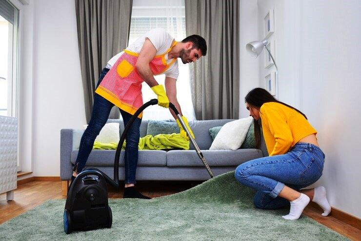 MULHERES DEDICAM O DOBRO DO TEMPO AOS AFAZERES DOMÉSTICOS