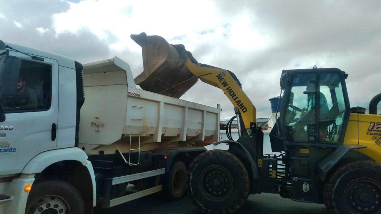 PREFEITURA DE VAZANTE PROSSEGUE COM A CAMPANHA DE LIMPEZA E COMBATE A DENGUE