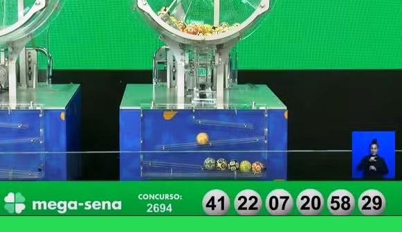 PRÊMIO DA MEGA-SENA ACUMULA NOVAMENTE E PODE CHEGAR A R$ 185 MILHÕES