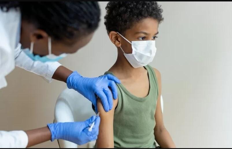 SÓ 11,4% DAS CRIANÇAS COMPLETARAM ESQUEMA VACINAL CONTRA COVID-19 NO BRASIL