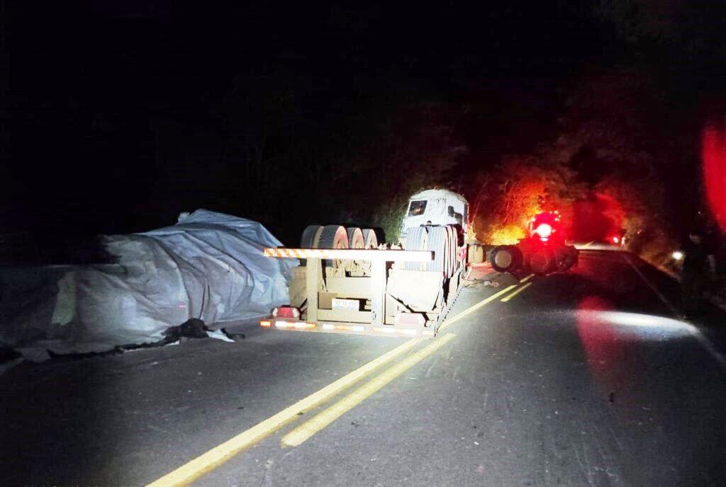 ATUALIZAÇÃO: CASAL VÍTIMA DE ACIDENTE NA SERRA DO INDAIAZINHO CONTINUA NO HOSPITAL EM VAZANTE