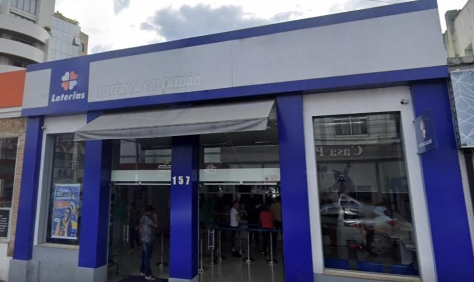 APOSTA DE R$ 3,00 FATURA MAIS DE R$ 4 MILHÕES NA LOTOFÁCIL