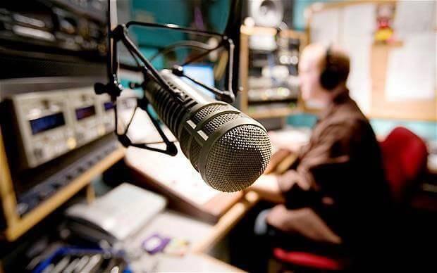 PRÉ-CANDIDATOS APRESENTADORES DE RÁDIO E TV TERÃO QUE SE AFASTAR DAS EMISSORAS NO DIA 30 DE JUNHO