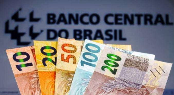BRASILEIROS AINDA NÃO SACARAM MAIS DE R$ 8 BILHÕES ESQUECIDOS EM BANCOS
