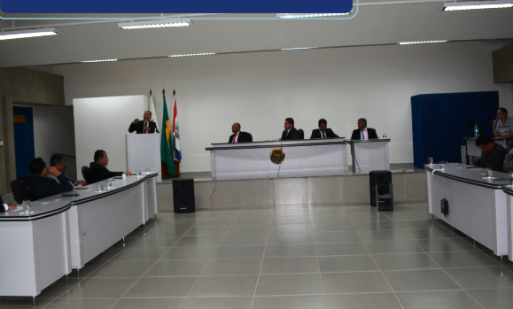 CÂMARAS MUNICIPAIS REDUZEM SALÁRIOS E NÚMERO DE VEREADORES EM MINAS