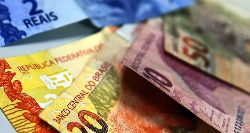 PRIMEIRAS CÉDULAS DE REAL SERÃO RECOLHIDAS PELOS BANCOS