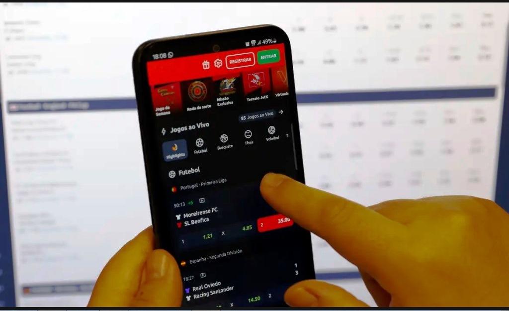 BENEFICIÁRIOS DO BOLSA FAMÍLIA GASTARAM R$ 3 BI EM BETS EM AGOSTO