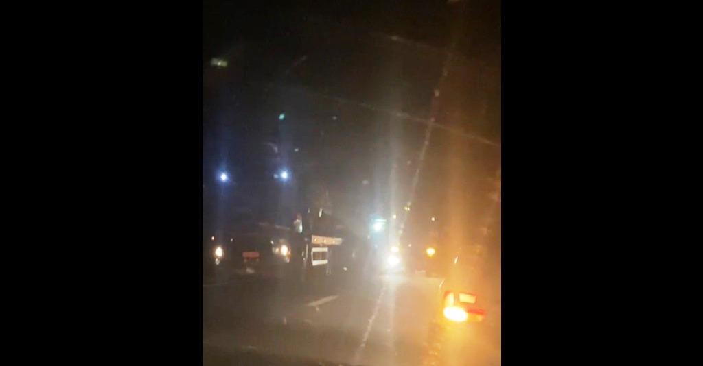 ACIDENTE ENTRE TRÊS VEÍCULOS DIFICULTA TRÁFEGO DE VEÍCULOS ENTRE VAZANTE E CLARO DE MINAS