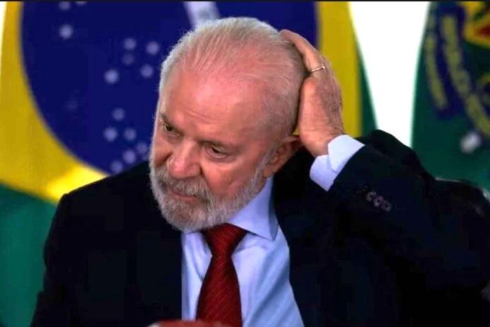 LULA SOFRE ACIDENTE DOMÉSTICO E CANCELA VIAGEM À RÚSSIA