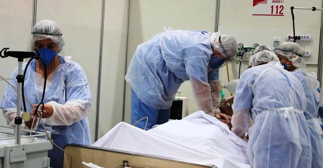 NÚMERO DE MÉDICOS QUASE DOBROU NO BRASIL EM 14 ANOS