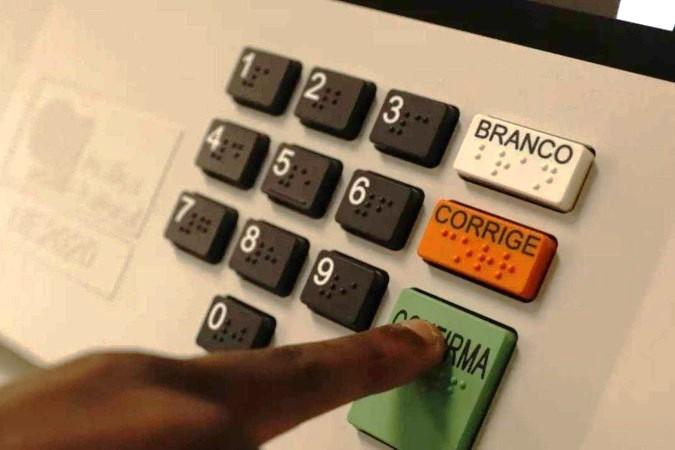 PAÍS TEM 46 PREFEITOS QUE NÃO SABEM SE VÃO TOMAR POSSE