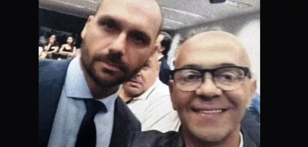 PF INVESTIGA CELULAR DE ‘HOMEM-BOMBA’ E ENCONTRA FOTOS DELE COM POLÍTICOS E MILITARES