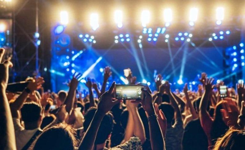 PREFEITURAS MINEIRAS GASTARAM QUASE R$ 940 MILHÕES COM SHOWS EM CINCO ANOS