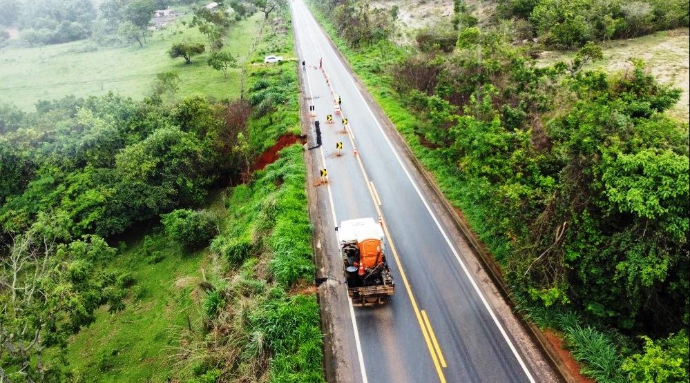 RODOVIA NO ALTO PARANAÍBA É INTERDITADA APÓS ROMPIMENTO DE MANILHA