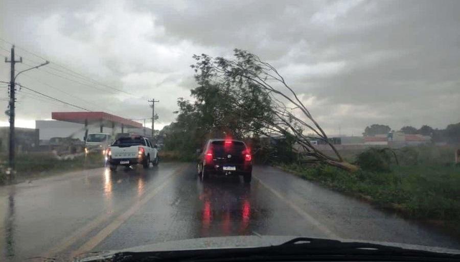 VAZANTE ESTÁ ENTRE AS CIDADES SOB ALERTA DE ‘PERIGO’ PARA CHUVA E VENTO FORTE