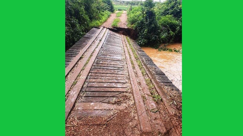 PONTE SOBRE O RIO ARRENEGADO É INTERDITADA EM GUARDA-MOR
