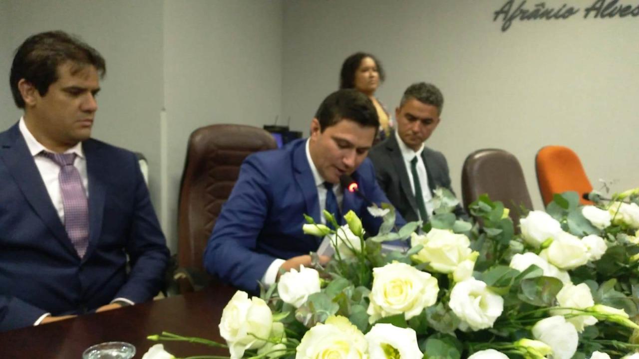 VEREADORES DE VAZANTE ELEGEM NOVA PRESIDÊNCIA DA CÂMARA MUNICIPAL EM VOTAÇÃO APERTADA