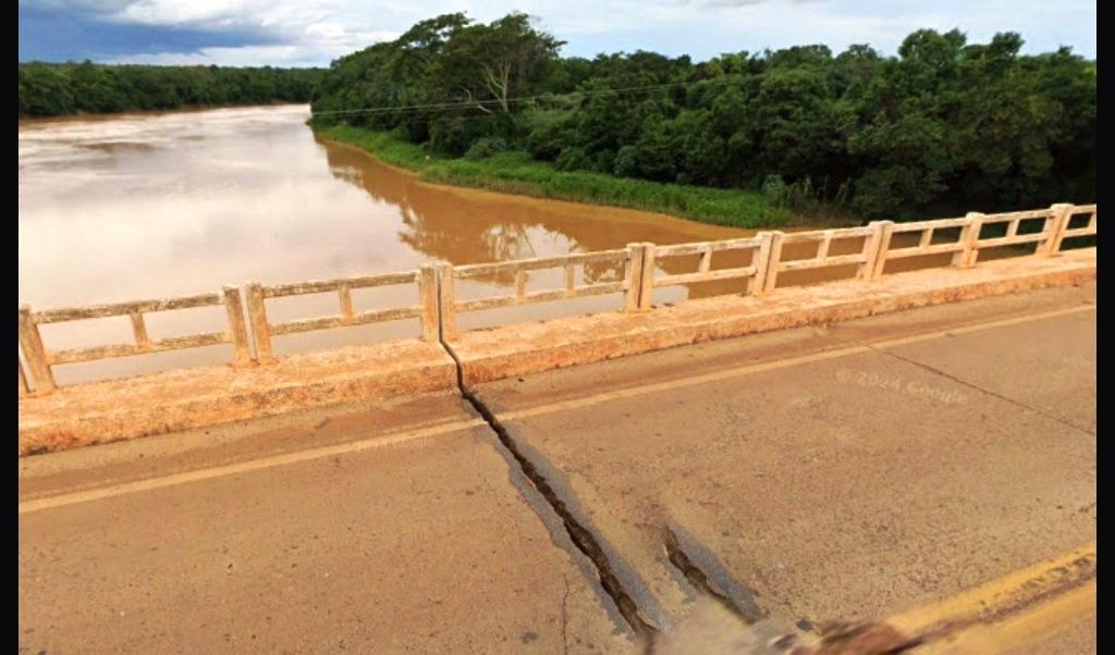 DER-MG PROMETE REPAROS EMERGENCIAIS EM PONTE SOBRE O RIO PARACATU NA MG-181