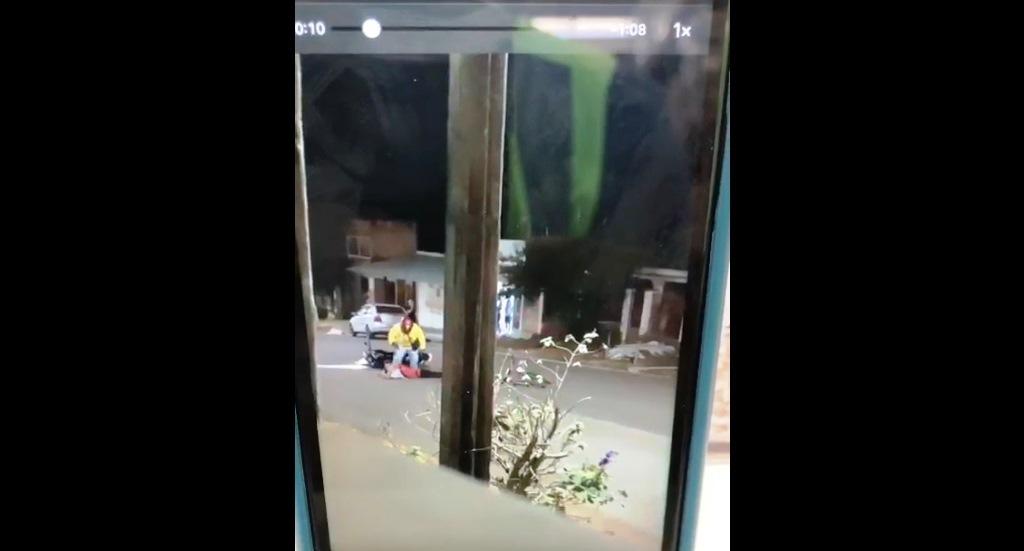 MOTOCICLISTA IMPEDE FUGA DE SUSPEITO DE TRÁFICO DE DROGA EM VAZANTE