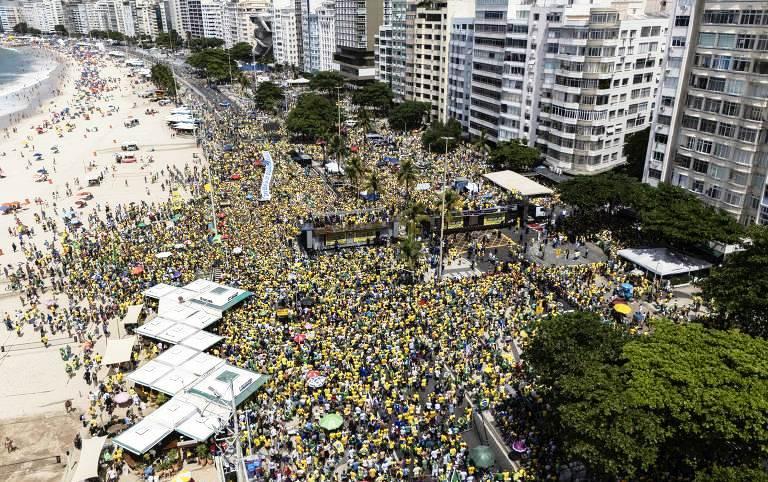 ATO PRÓ-BOLSONARO REÚNE APENAS 18,3 MIL PESSOAS NO RIO DE JANEIRO
