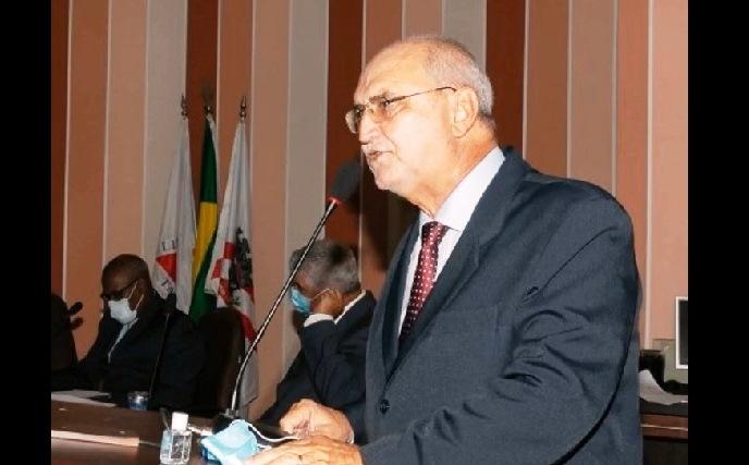 EX-PREFEITO DE VAZANTE FOI ENCAMINHADO PARA UBERLÂNDIA APÓS SINTOMAS DE ARRITMIA CARDÍACA