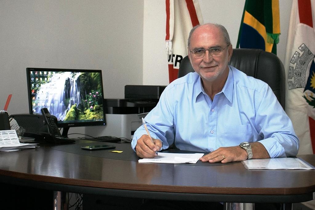 EX-PREFEITO DE VAZANTE RECEBE ALTA APÓS CIRURGIA EM UBERLÂNDIA E JÁ SE ENCONTRA EM CASA
