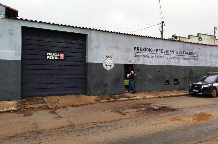 MULHER É ENCONTRADA MORTA EM CELA NO PRESÍDIO DE PRESIDENTE OLEGÁRIO