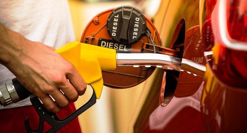 PETROBRAS REDUZ PREÇO DO ÓLEO DIESEL EM 4,6% NAS REFINARIAS