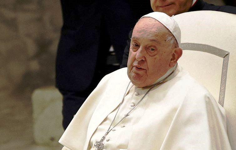 VATICANO ATUALIZA QUADRO DO ESTADO DE SAÚDE DO PAPA FRANCISCO