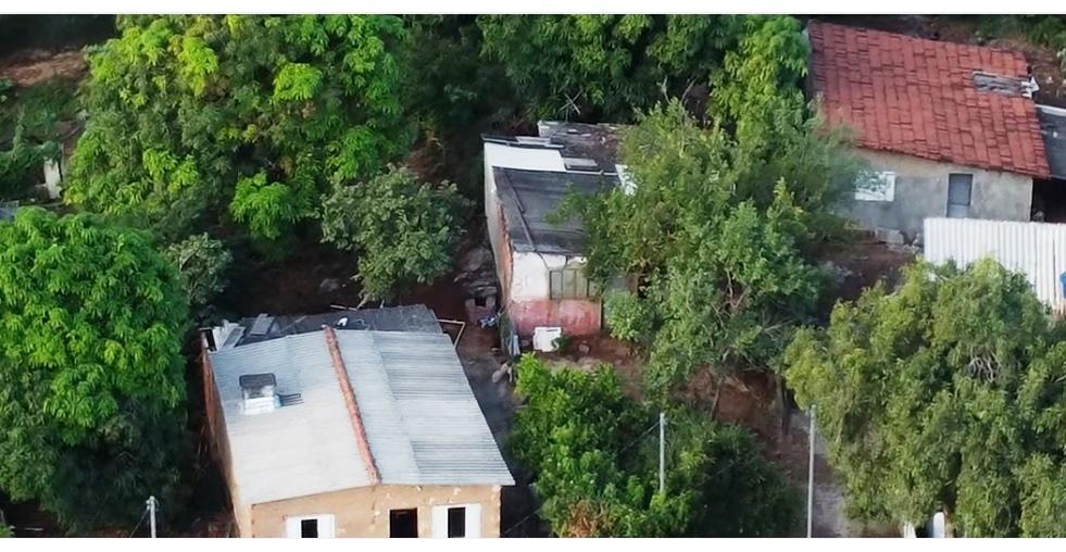 VAZANTE: MORADORES TEMEM RISCO DE DESMORONAMENTOS NO MORRO DO URUBU