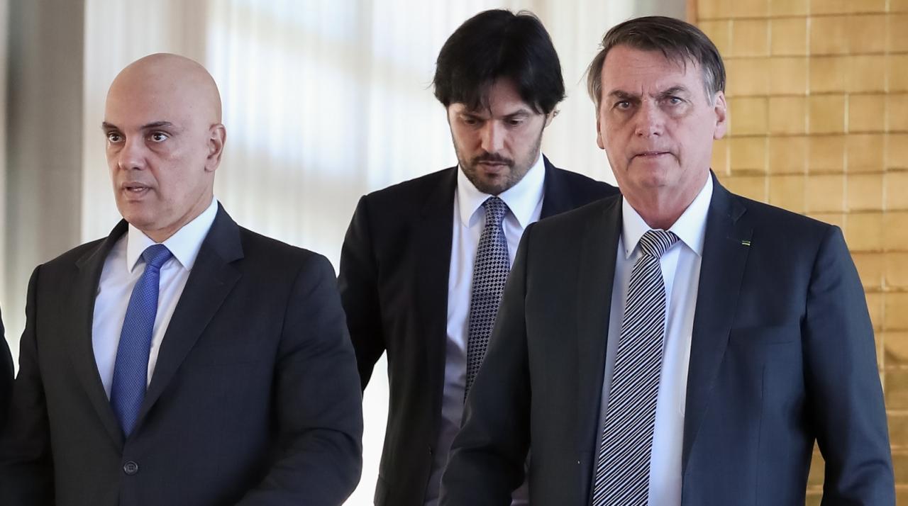 MINISTRO ALEXANDRE DE MORAES REJEITA PEDIDO DE PRISÃO PREVENTIVA DE BOLSONARO