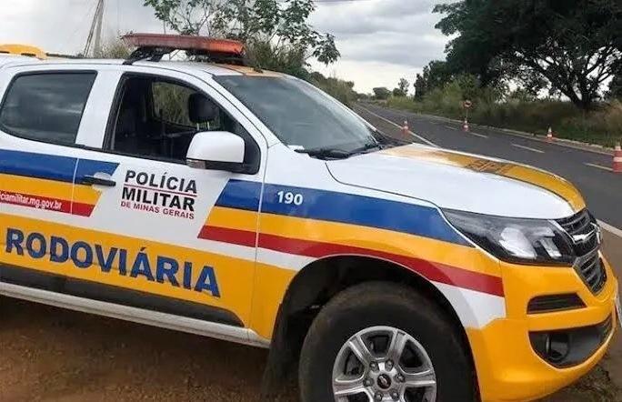 POLÍCIA RODOVIÁRIA PRENDE FORAGIDO DA JUSTIÇA NO MUNICÍPIO DE VAZANTE