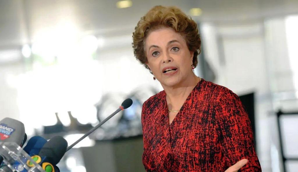 COMISSÃO CONCEDE ANISTIA POLÍTICA À EX-PRESIDENTE DILMA COM INDENIZAÇÃO DE R$ 100 MIL