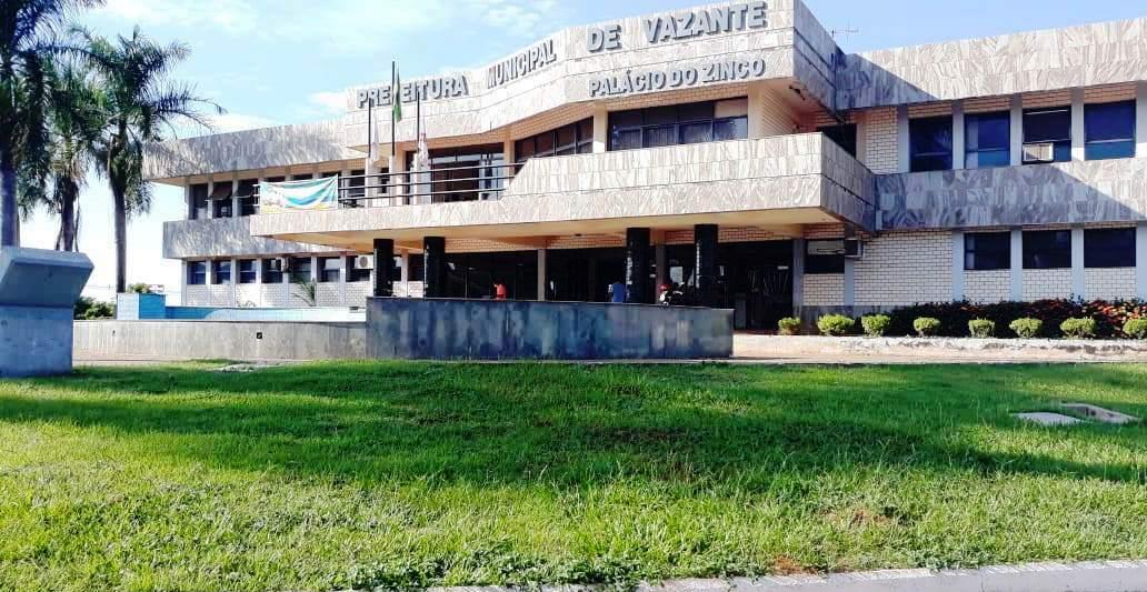 PREFEITURA DE VAZANTE DECRETA PONTO FACULTATIVO NA SEXTA-FEIRA (20)