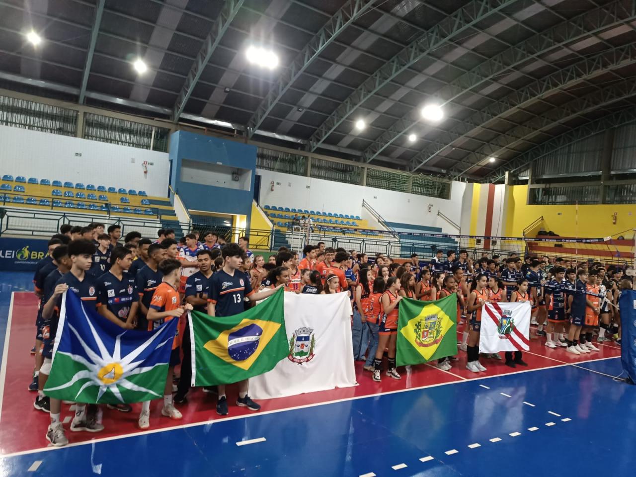 VOLEIBOL DE BASE MOVIMENTA VAZANTE COM MAIS DE 260 ATLETAS NA CIDADE