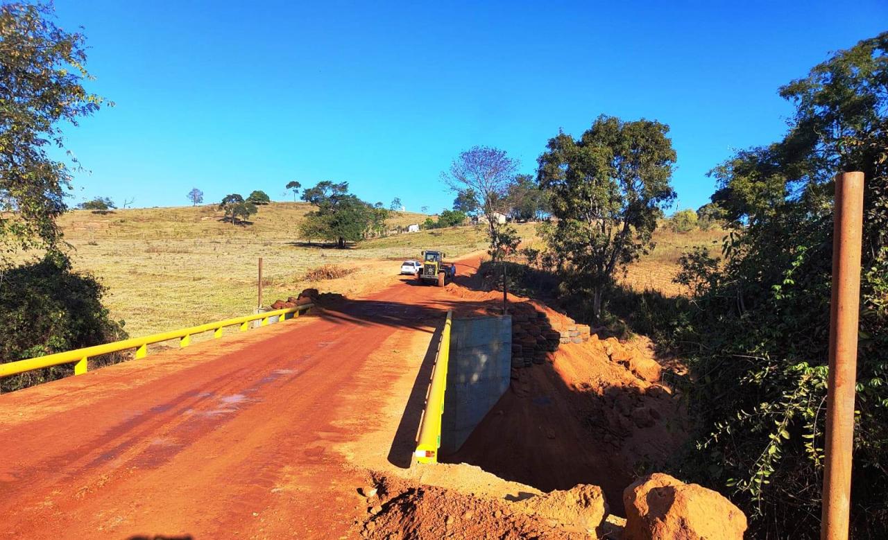 PREFEITURA DE VAZANTE VAI INAUGURAR A NOVA PONTE SOBRE O RIBEIRÃO CARRANCA