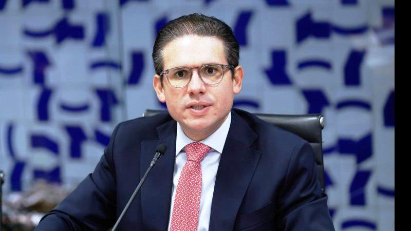 PRESIDENTE DA CÂMARA DOS DEPUTADOS PROÍBE REUNIÕES DE COMISSÕES E FRUSTRA BOLSONARISTAS