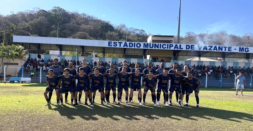 CRUZEIRINHO DE VAZANTE ESTREIA NO CAMPEONATO REGIONAL DE PATOS DE MINAS