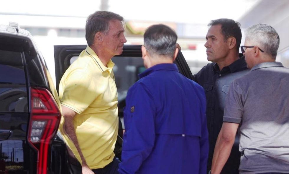 EXAMES DE BOLSONARO MOSTRAM DOENÇAS COM NECESSIDADE DE TRATAMENTO