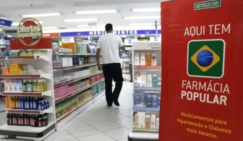 MINISTÉRIO DA SAÚDE DESCREDENCIA 9.180 UNIDADES DO PROGRAMA FARMÁCIA POPULAR