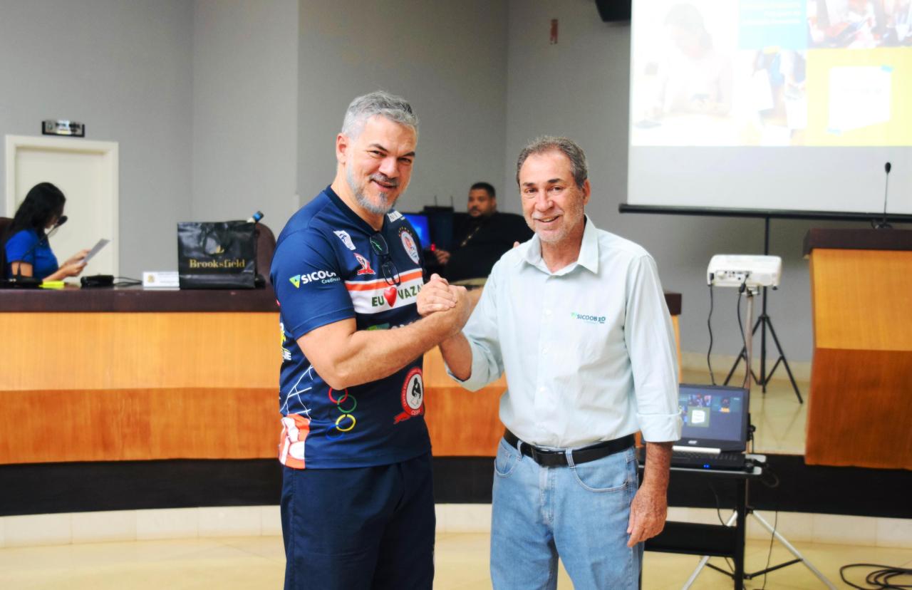 SICOOB CREDIVAZ REAFIRMA PARCERIA COM A ACADEMIA DO VÔLEI DE VAZANTE