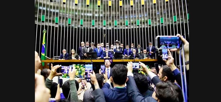 CORREGEDORIA RECOMENDA PUNIÇÃO AOS DEPUTADOS ENVOLVIDOS EM MOTIM NA CÂMARA